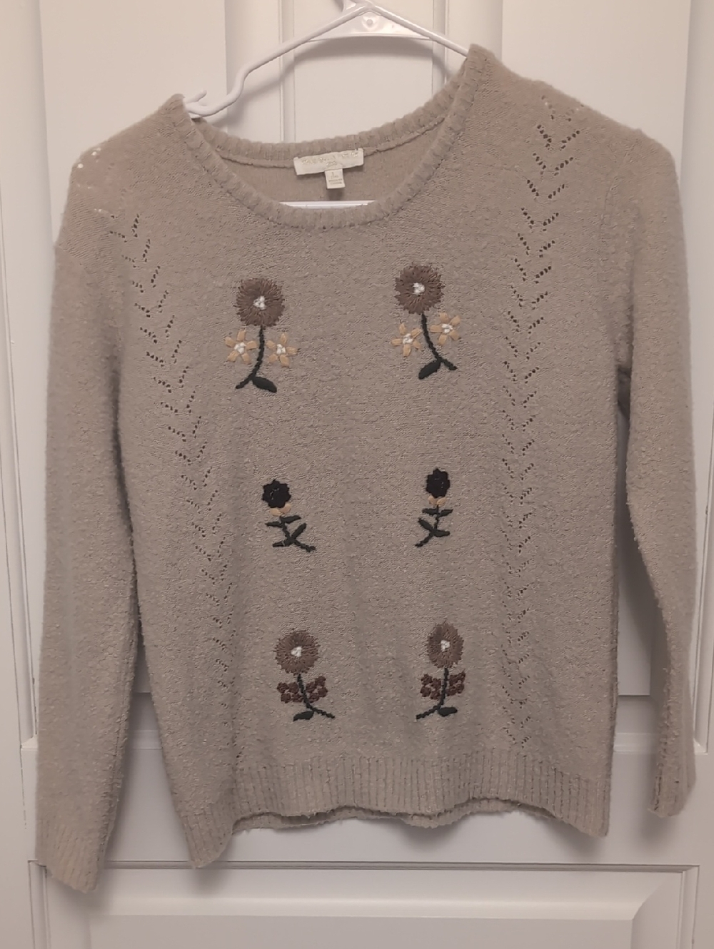 Chelsea & Violet Beige Crewneck Sweater with Floral Embroidery